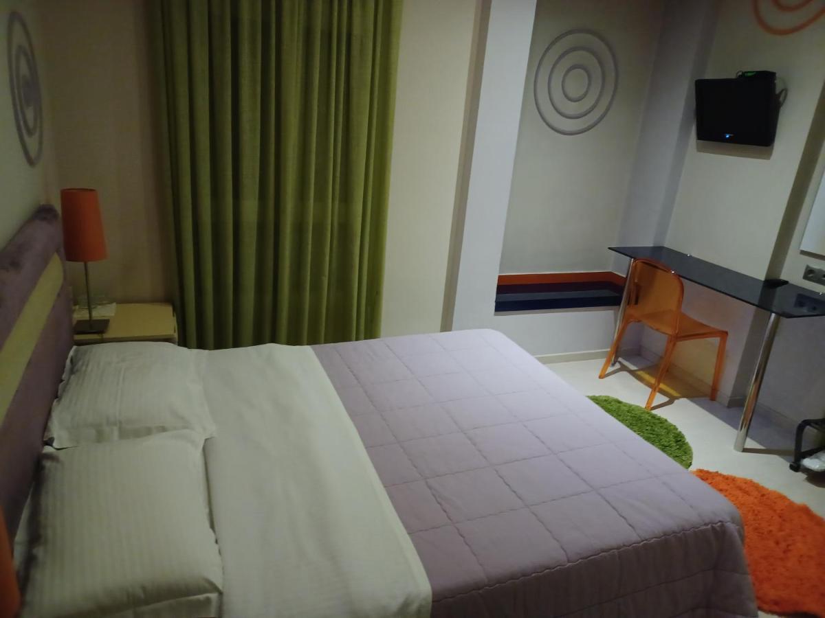 Room "Frog" In A Neoclasical House Kastoria Exterior photo
